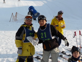 中・高　スキー・スノーボード講習２３５